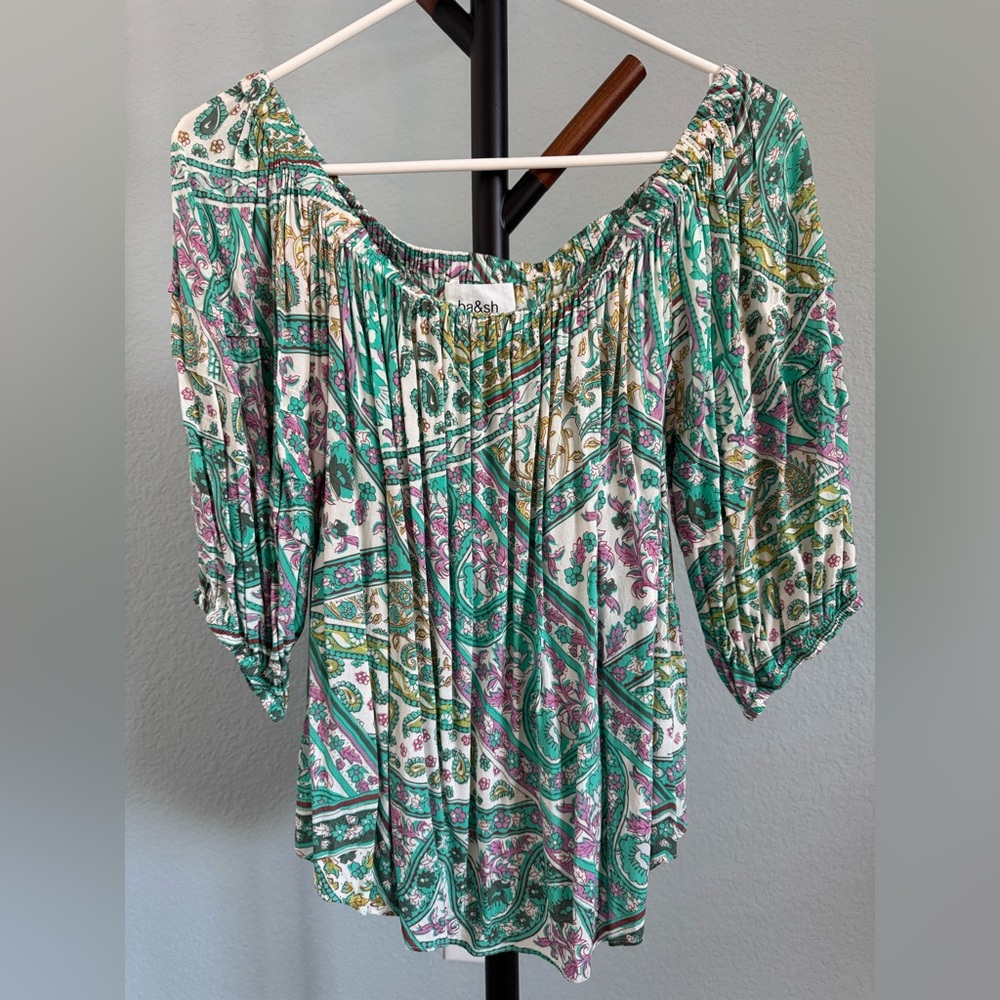 ba&sh blouse in size 1 (Small) 
Can be worn on or off the shoulder